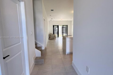 Casa en alquiler en Ave Maria, Florida, 4 dormitorios, 209.96 m2 № 2054591 - foto 3