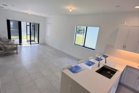 Casa en alquiler en Ave Maria, Florida, 4 dormitorios, 209.96 m2 № 2054591 - foto 13
