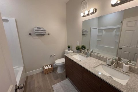 Condo in Orlando, Florida, 2 bedrooms  № 2219403 - photo 15