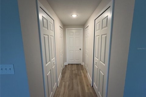 Condo in Orlando, Florida, 2 bedrooms  № 2219403 - photo 10
