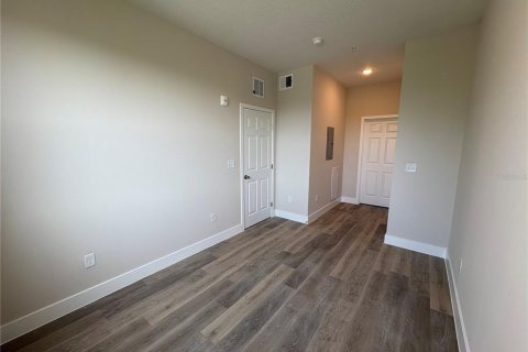 Condo in Orlando, Florida, 2 bedrooms  № 2219403 - photo 13