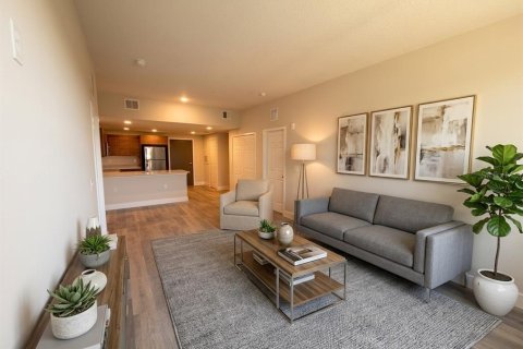 Condo in Orlando, Florida, 2 bedrooms  № 2219403 - photo 8