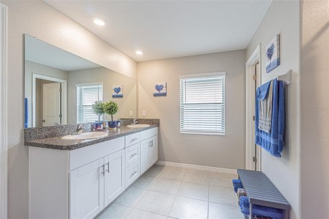 House in Riverview, Florida 4 bedrooms, 237.55 sq.m. № 1810876 - photo 20
