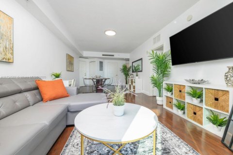 Купить кондоминиум в Майами, Флорида 2 спальни, 87.51м2, № 2054545 - фото 12