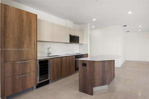 Condominio en alquiler en Coral Gables, Florida, 2 dormitorios, 152.64 m2 № 2022612 - foto 7