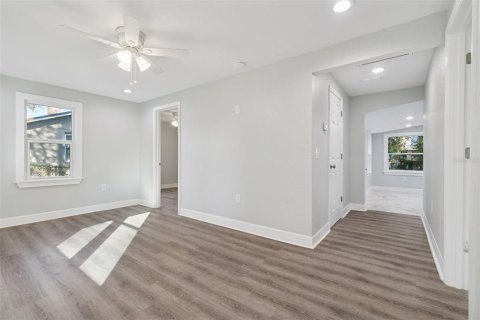 Casa en venta en Lakeland, Florida, 2 dormitorios, 84.08 m2 № 2148201 - foto 9