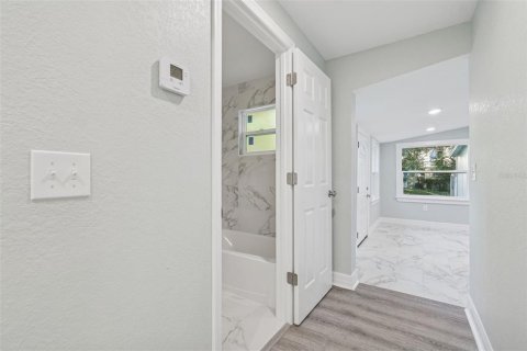 Casa en venta en Lakeland, Florida, 2 dormitorios, 84.08 m2 № 2148201 - foto 23