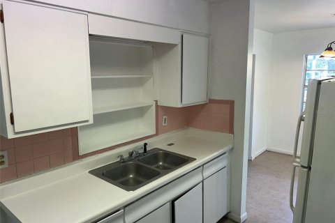 Villa ou maison à vendre à Tampa, Floride: 4 chambres, 126.72 m2 № 2116534 - photo 6