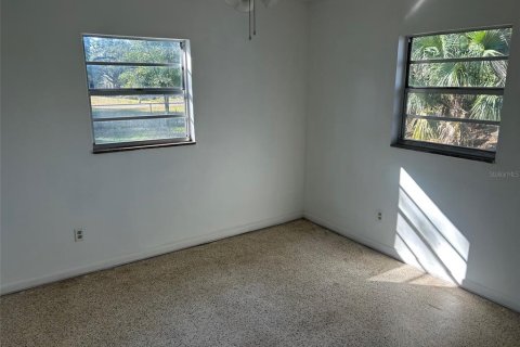 Villa ou maison à vendre à Tampa, Floride: 4 chambres, 126.72 m2 № 2116534 - photo 13