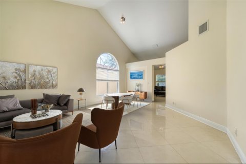 House in Cooper City, Florida 4 bedrooms, 172.52 sq.m. № 1874278 - photo 26