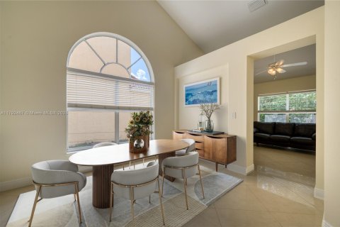 House in Cooper City, Florida 4 bedrooms, 172.52 sq.m. № 1874278 - photo 30