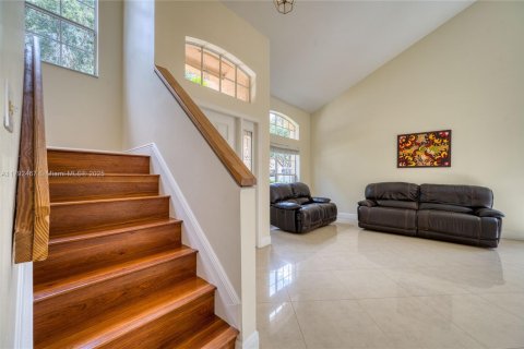 House in Cooper City, Florida 4 bedrooms, 172.52 sq.m. № 1874278 - photo 16