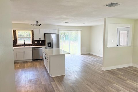 House in Sanford, Florida 3 bedrooms, 128.67 sq.m. № 1886953 - photo 9