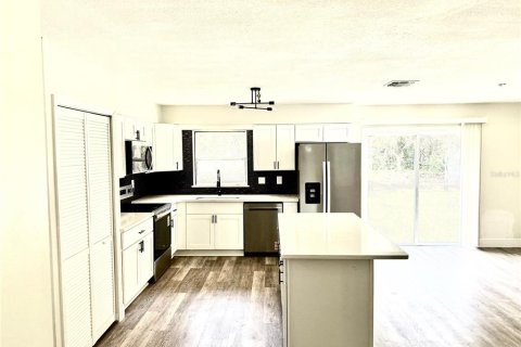 House in Sanford, Florida 3 bedrooms, 128.67 sq.m. № 1886953 - photo 10