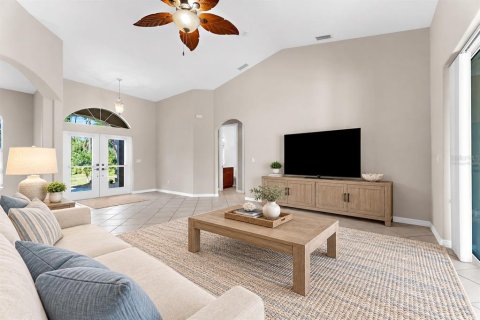 Villa ou maison à vendre à North Port, Floride: 3 chambres, 185.53 m2 № 2416690 - photo 11