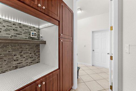 Villa ou maison à vendre à North Port, Floride: 3 chambres, 185.53 m2 № 2416690 - photo 20