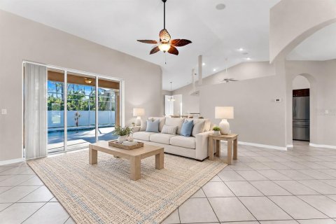 Villa ou maison à vendre à North Port, Floride: 3 chambres, 185.53 m2 № 2416690 - photo 8