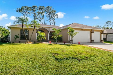 Villa ou maison à North Port, Floride 3 chambres, 185.53 m2 № 2416690