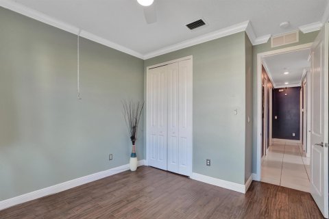 Villa ou maison à vendre à Deerfield Beach, Floride: 4 chambres, 202.43 m2 № 2246749 - photo 15