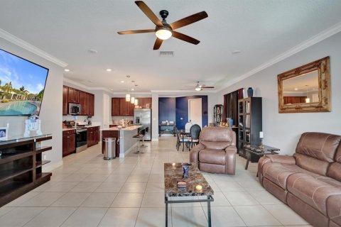 Villa ou maison à vendre à Deerfield Beach, Floride: 4 chambres, 202.43 m2 № 2246749 - photo 11