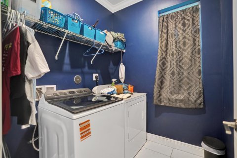 Villa ou maison à vendre à Deerfield Beach, Floride: 4 chambres, 202.43 m2 № 2246749 - photo 12