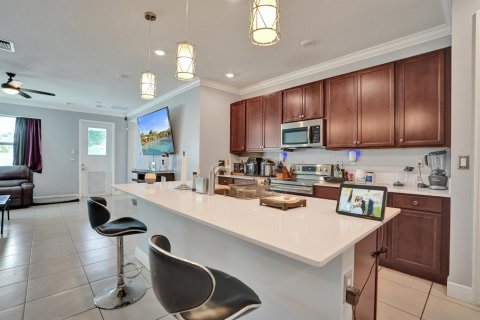 Villa ou maison à vendre à Deerfield Beach, Floride: 4 chambres, 202.43 m2 № 2246749 - photo 2