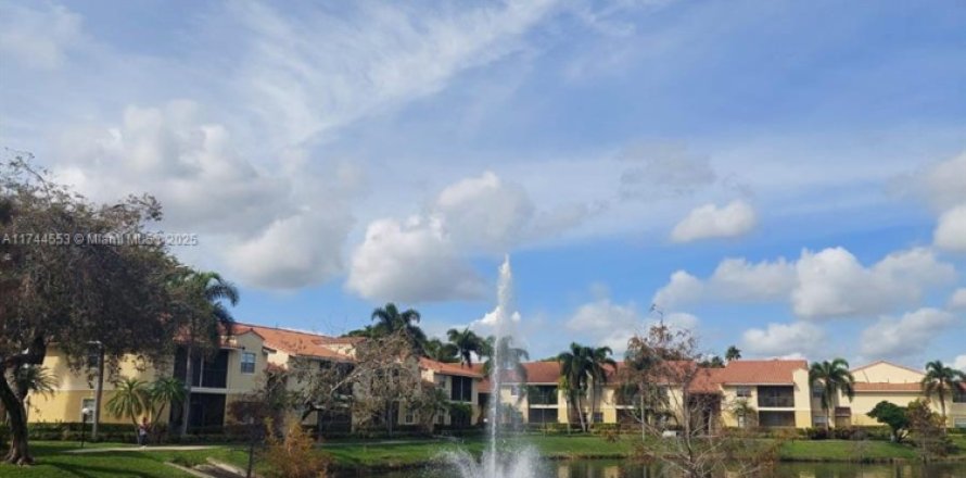 Condominio en Pompano Beach, Florida, 1 dormitorio № 1710291