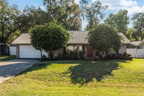 House in Belleview, Florida 3 bedrooms, 131.55 sq.m. № 2119246