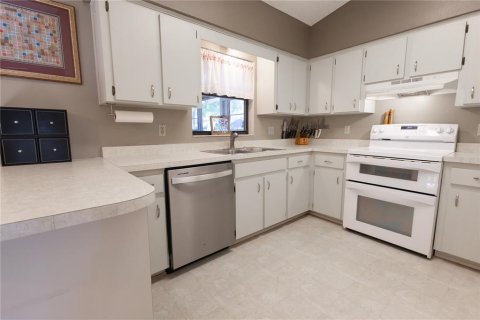 House in Belleview, Florida 3 bedrooms, 131.55 sq.m. № 2119246 - photo 10