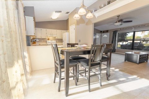 House in Belleview, Florida 3 bedrooms, 131.55 sq.m. № 2119246 - photo 7