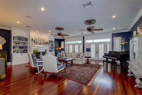 House in Auburndale, Florida 5 bedrooms, 597.18 sq.m. № 1879288 - photo 17