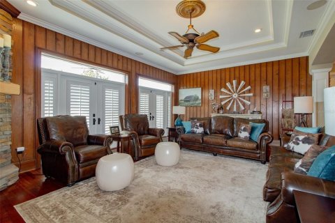 House in Auburndale, Florida 5 bedrooms, 597.18 sq.m. № 1879288 - photo 21