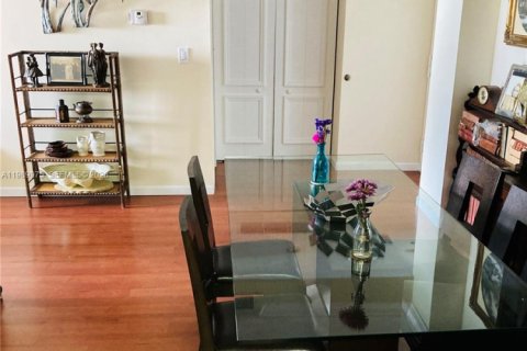 Copropriété à vendre à Miami, Floride: 1 chambre, 86.4 m2 № 2052025 - photo 14