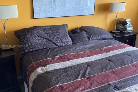 Copropriété à vendre à Miami, Floride: 1 chambre, 86.4 m2 № 2052025 - photo 18