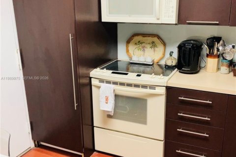 Copropriété à vendre à Miami, Floride: 1 chambre, 86.4 m2 № 2052025 - photo 15