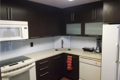 Copropriété à vendre à Miami, Floride: 1 chambre, 86.4 m2 № 2052025 - photo 16