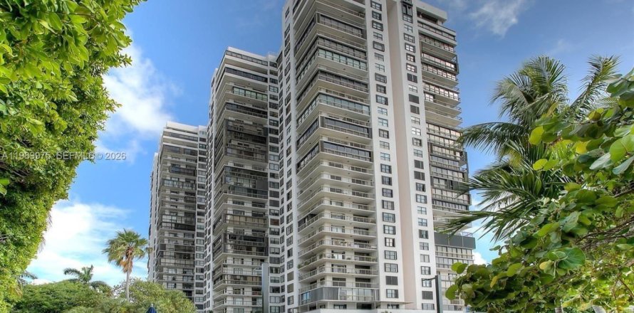 Condo à Miami, Floride, 1 chambre  № 2052025