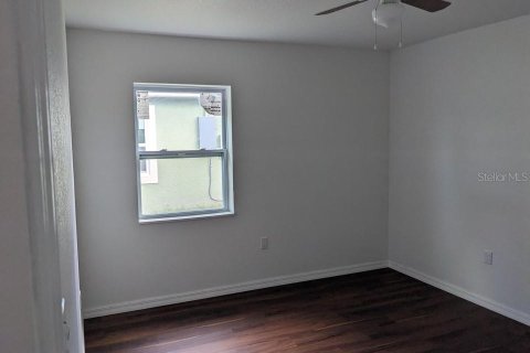 House in Oviedo, Florida 3 bedrooms, 128.58 sq.m. № 1130024 - photo 7