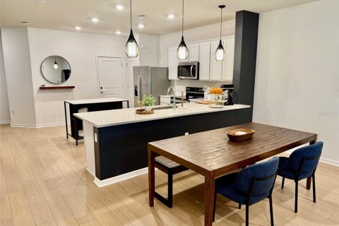 Adosado en venta en Winter Park, Florida, 3 dormitorios, 177.16 m2 № 1778653 - foto 12