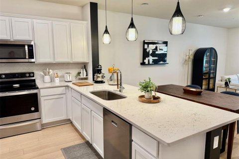 Adosado en venta en Winter Park, Florida, 3 dormitorios, 177.16 m2 № 1778653 - foto 9