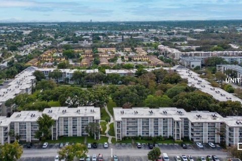 Condo in Lauderdale Lakes, Florida, 1 bedroom  № 1804545 - photo 3