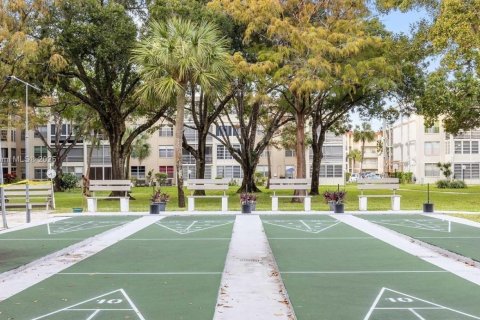 Condo in Lauderdale Lakes, Florida, 1 bedroom  № 1804545 - photo 25