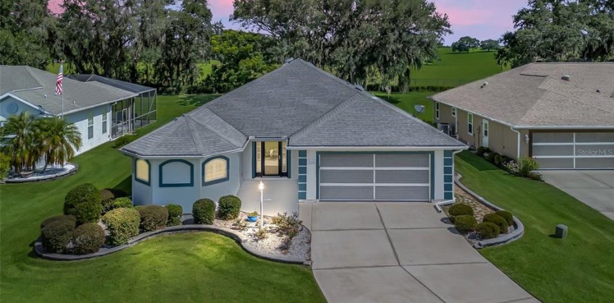 Casa en Summerfield, Florida 3 dormitorios, 181.35 m2 № 1893565