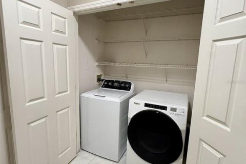 Condo in Orlando, Florida, 3 bedrooms  № 2157158 - photo 12