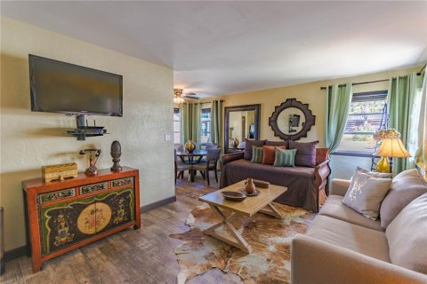 Commercial property in Daytona Beach, Florida 2 bedrooms, 285.95 sq.m. № 1419124 - photo 15