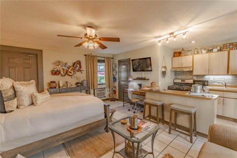 Commercial property in Daytona Beach, Florida 2 bedrooms, 285.95 sq.m. № 1419124 - photo 8