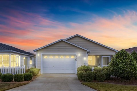 Villa ou maison à The Villages, Floride 2 chambres, 110.37 m2 № 2149814