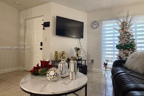Townhouse in Miami, Florida 2 bedrooms, 79.8 sq.m. № 1992633 - photo 11