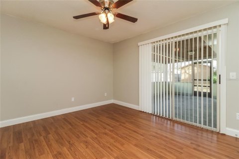 Casa en alquiler en Deltona, Florida, 3 dormitorios, 136.75 m2 № 1910141 - foto 8