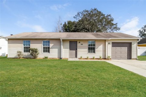 Casa en alquiler en Deltona, Florida, 3 dormitorios, 136.75 m2 № 1910141 - foto 1